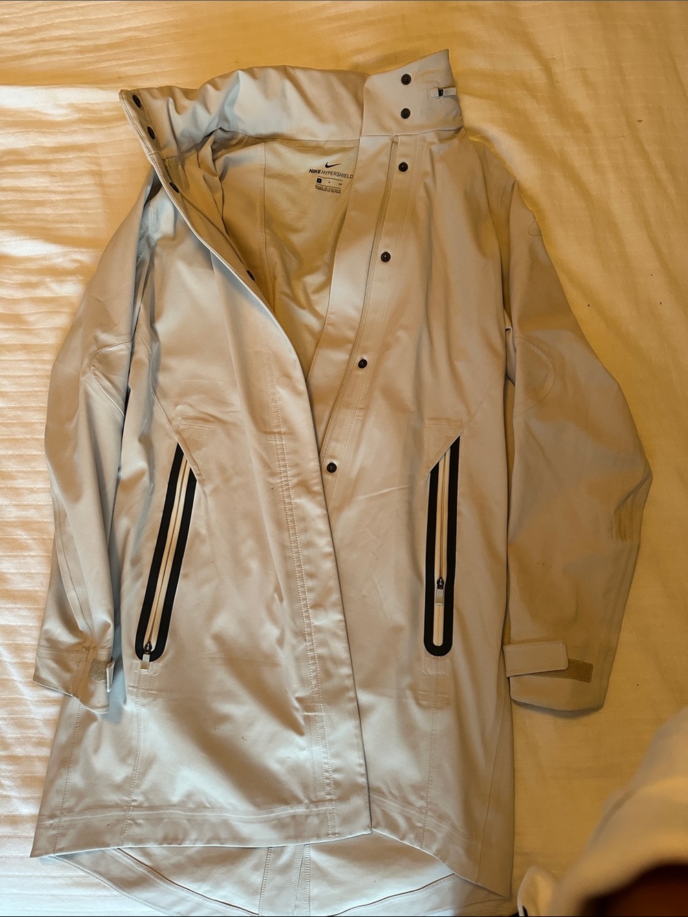 Nike Light Gray Hooded Raincoat with Black Zip Accents